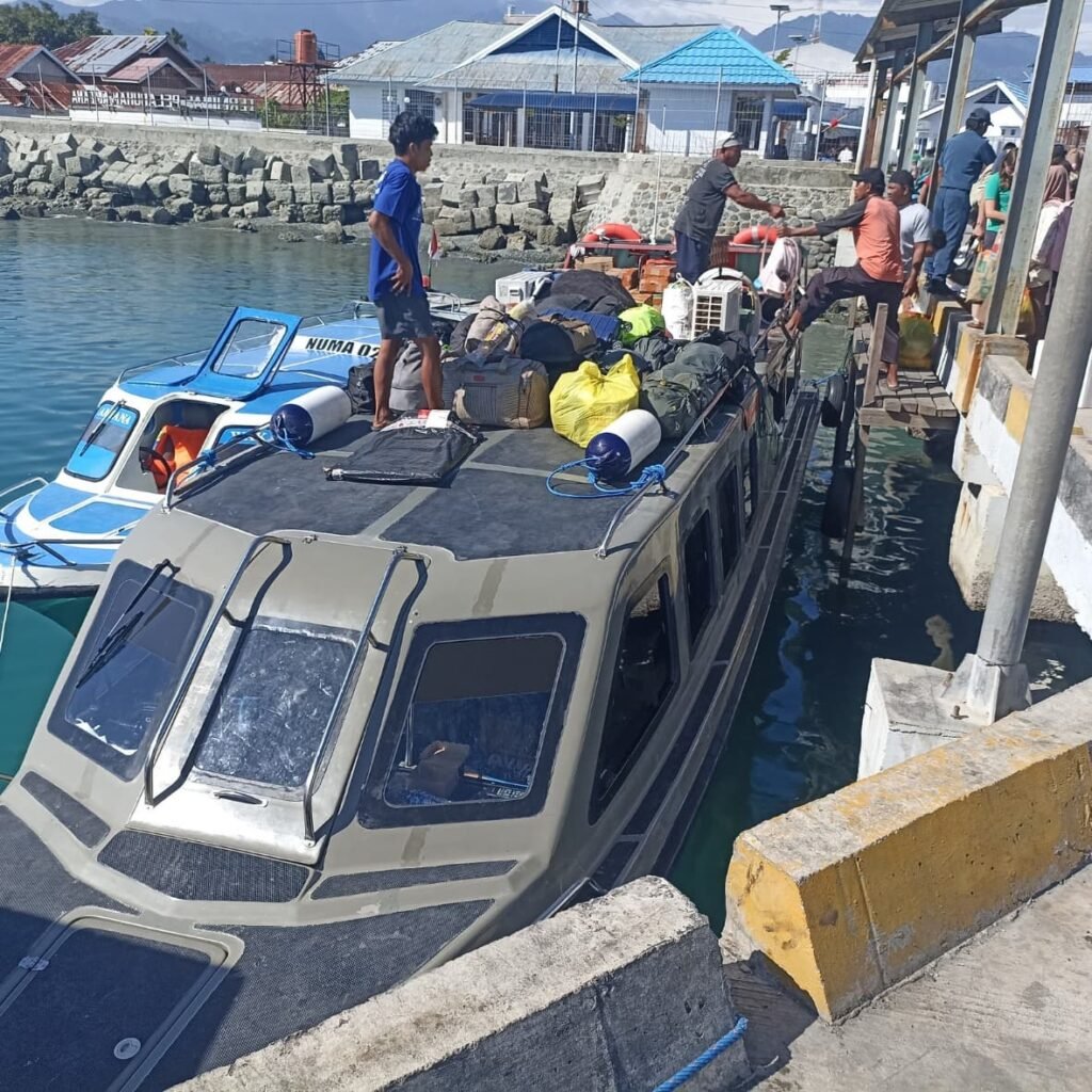 public speedboat from ampana to wakai - how to get to togean islands