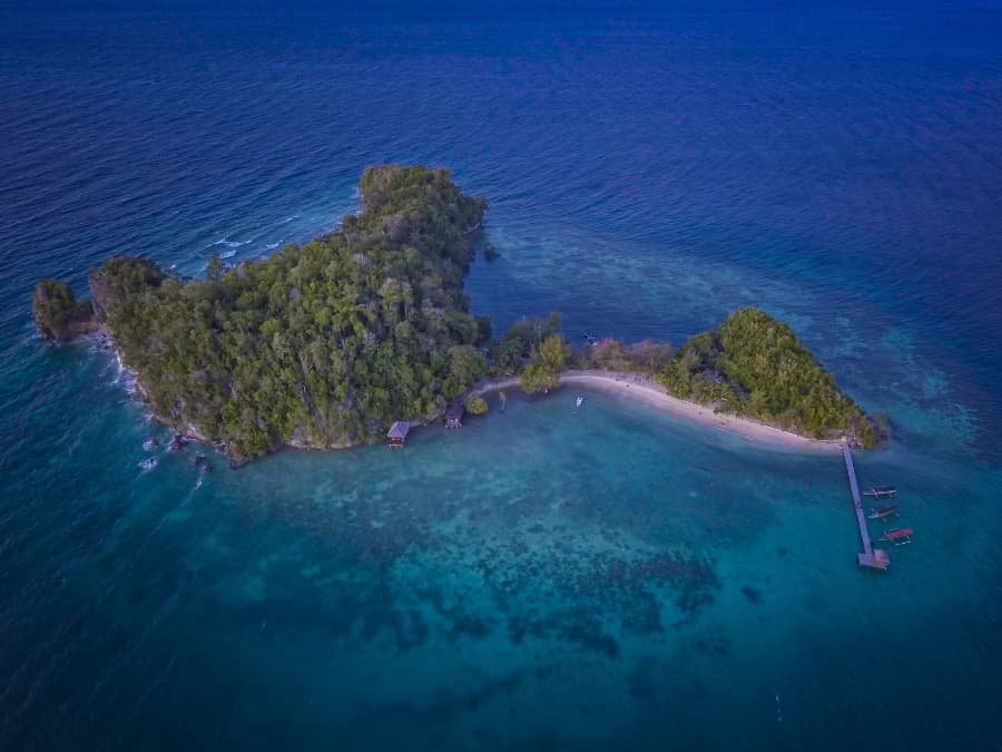 pulau bolilanga